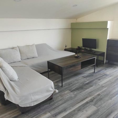 Ferienwohnung Σοφίτα Καλλύνω Thessaloniki Exterior foto