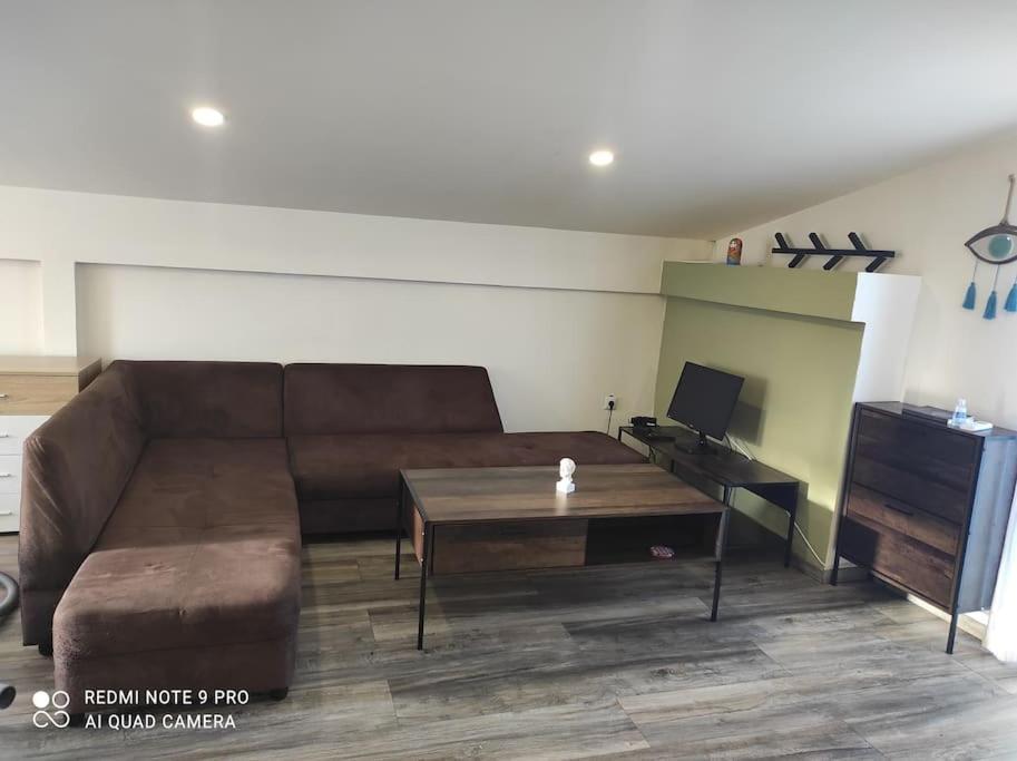 Ferienwohnung Σοφίτα Καλλύνω Thessaloniki Exterior foto