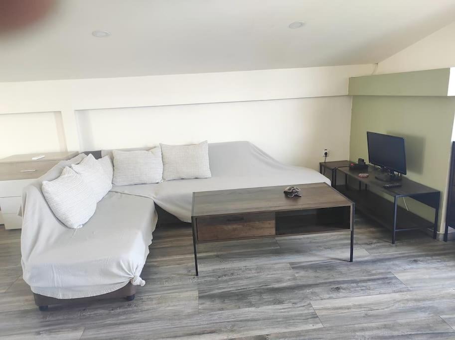 Ferienwohnung Σοφίτα Καλλύνω Thessaloniki Exterior foto