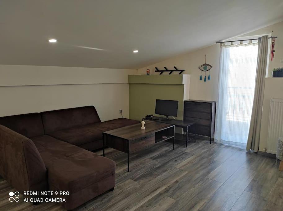Ferienwohnung Σοφίτα Καλλύνω Thessaloniki Exterior foto