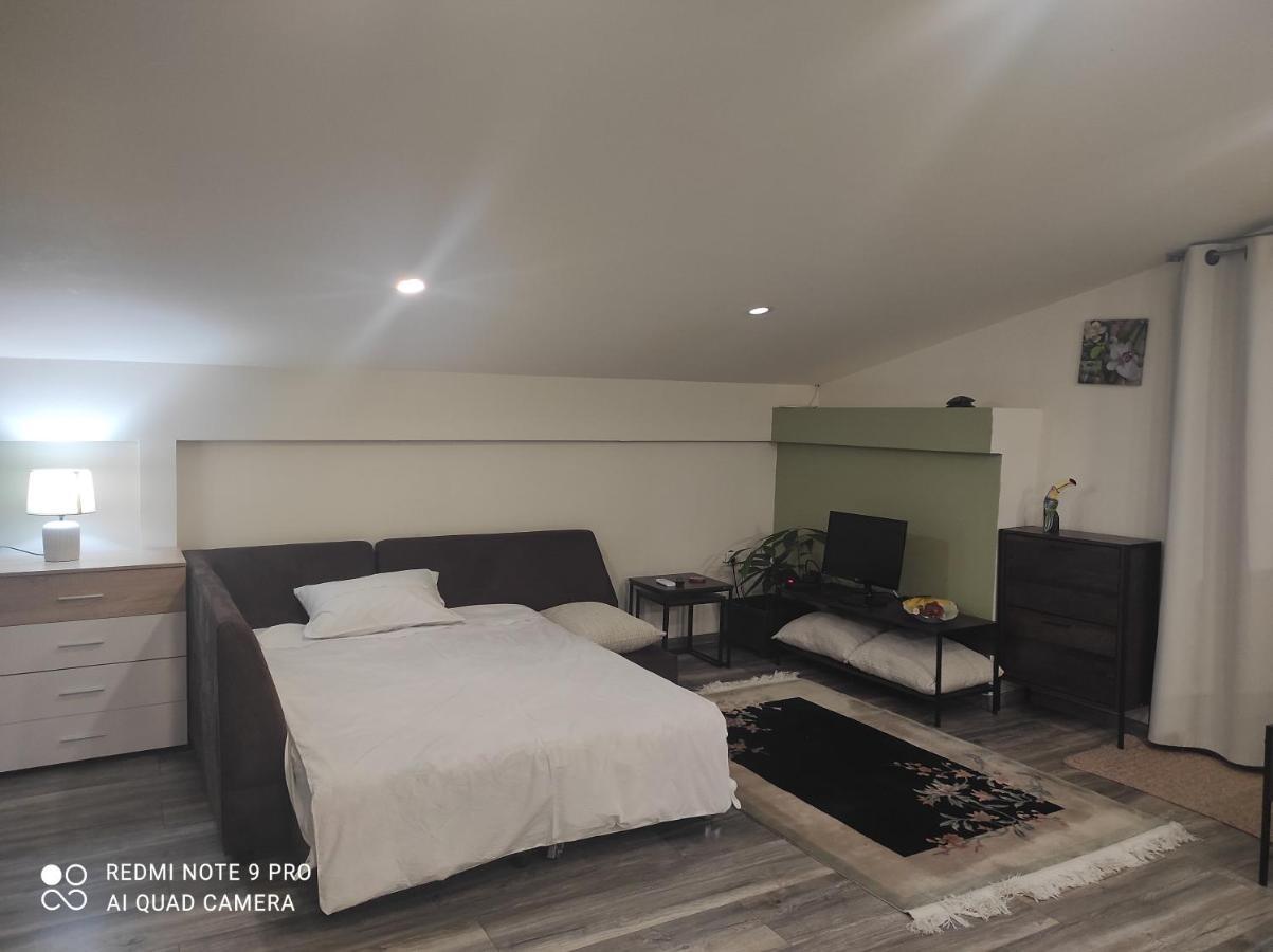 Ferienwohnung Σοφίτα Καλλύνω Thessaloniki Exterior foto